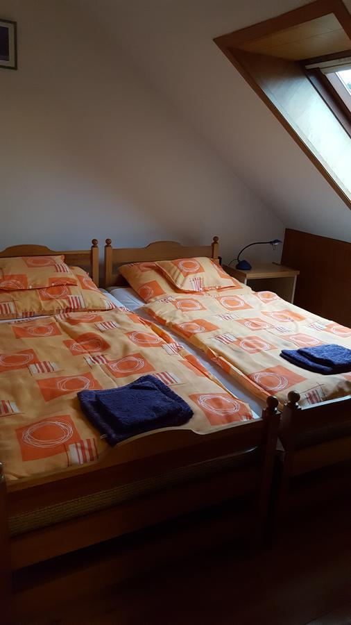 Csoka Panzio Bed and Breakfast Zalaegerszeg Esterno foto